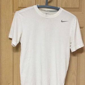 Nike men’s t-shirts
